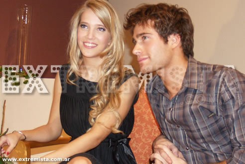 luisana_dot_net-2008may-cenicientapremiere-0010.jpg