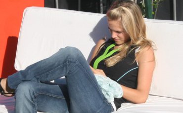 luisanatelef370.jpg