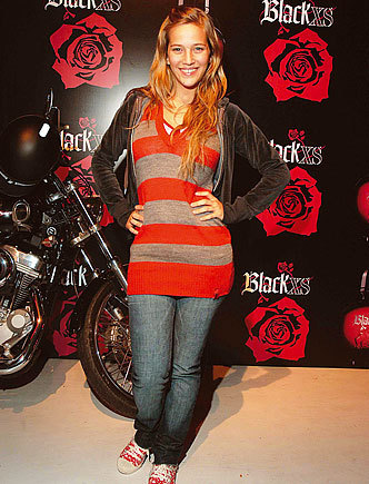 luisana_dot_net-2007balckxs-0001.jpg