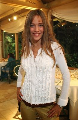 luisana_lopilato_by_lulorelopi-d64zpgi.jpg