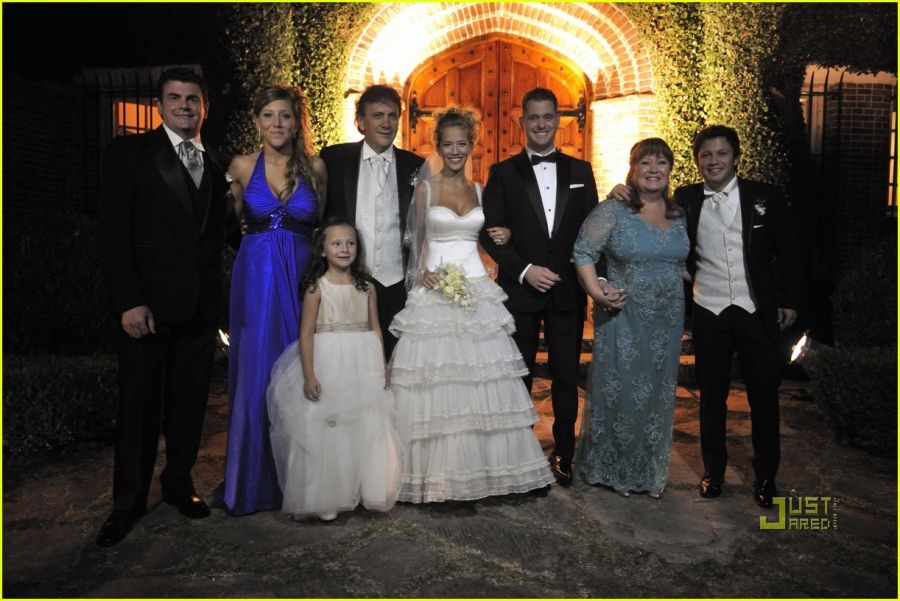 michael-buble-luisana-lopilato-wedding-celebration-04.jpg