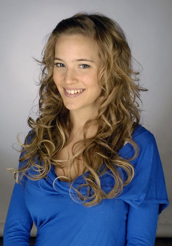 luisana_dot_net-photoshoot2007random-0001.jpg