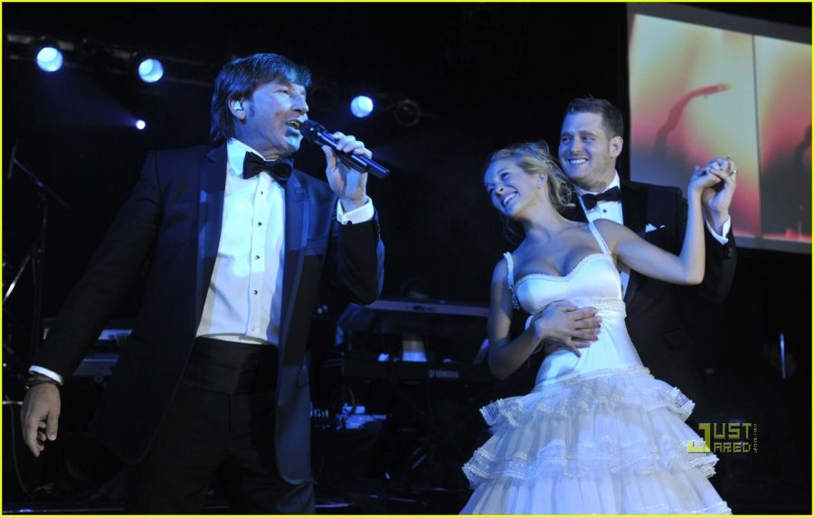 michael-buble-luisana-lopilato-wedding-celebration-02.jpg