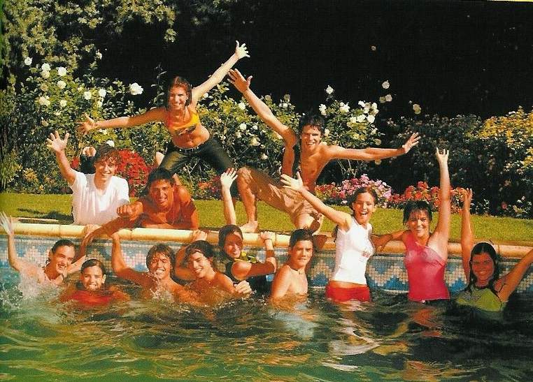 Entire-Cast-rebelde-way-37553_762_547.jpg