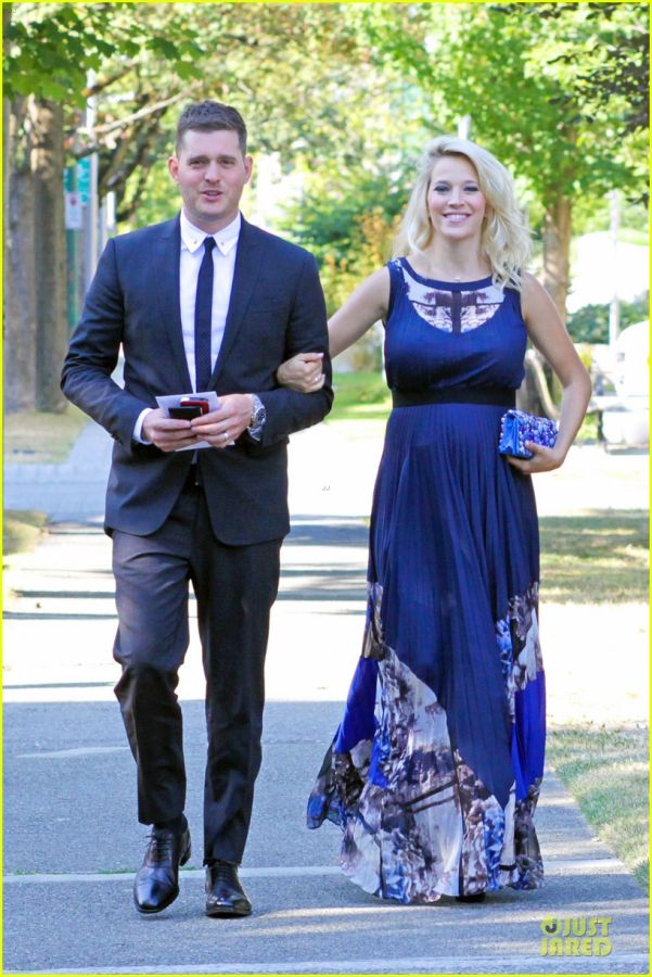 michael-buble-lusiana-lopilato-vancouver-wedding-couple-05.jpg