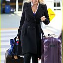 michael-buble-luisana-lopilato-separate-vancouver-arrivals-20.jpg